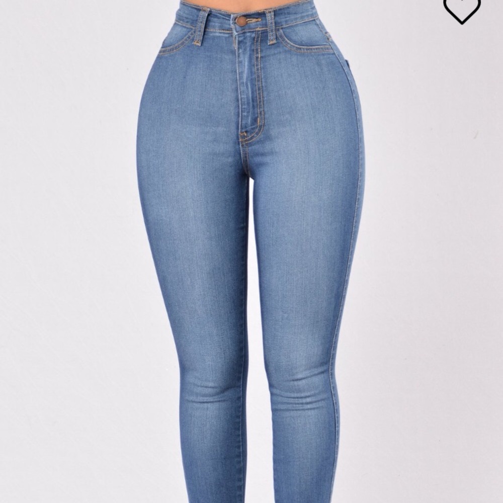 NWT fashion nova medium wash classic skinny jeans